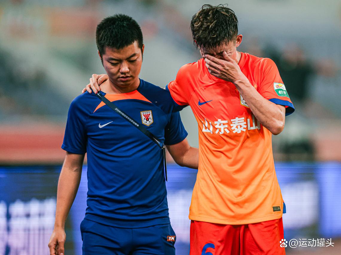 风云突变！山东泰山赛前防线松动，荷甲版图或变，话题不断，数据趋势出现新变化